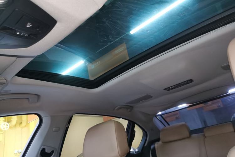Used BMW 7 Series 2014 730Li Premium Edition Headliner