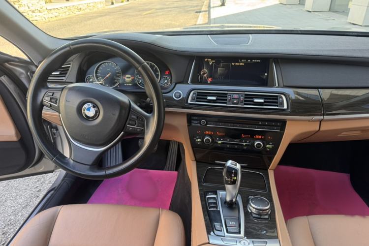 Used BMW 7 Series 2014 730Li Premium Edition Interior 1