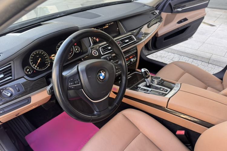 Used BMW 7 Series 2014 730Li Premium Edition Interior 3