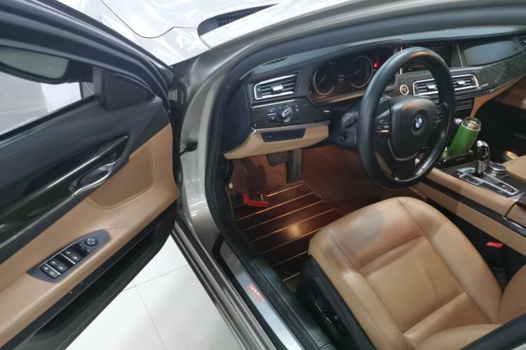 Used BMW 7 Series 2014 730Li Premium Edition Interior 3