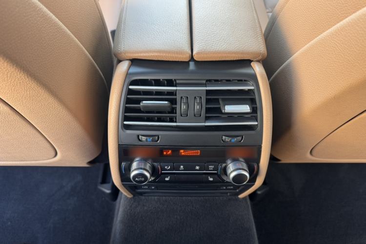 Used BMW 7 Series 2014 730Li Premium Edition Interior 4