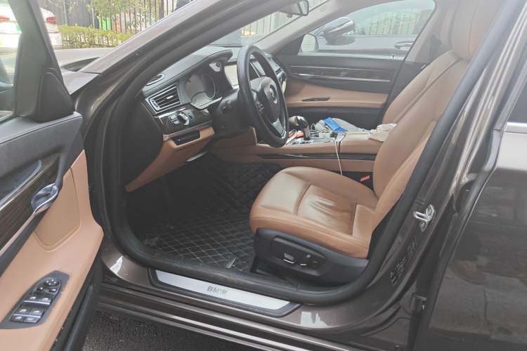 Used BMW 7 Series 2014 730Li Premium Edition Left Front Seat