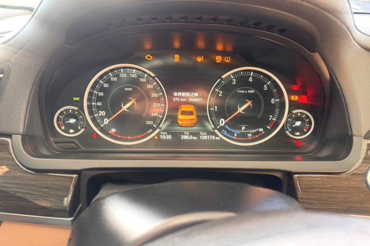 Used BMW 7 Series 2014 730Li Premium Edition Odometer Close Up