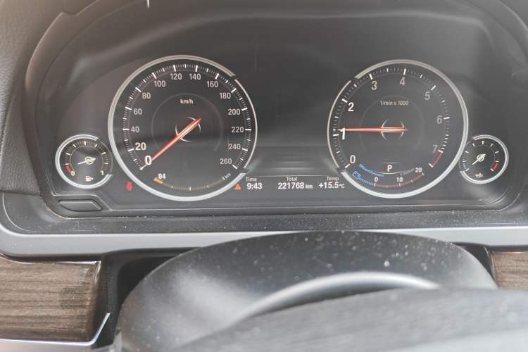 Used BMW 7 Series 2014 730Li Premium Edition Odometer Close Up