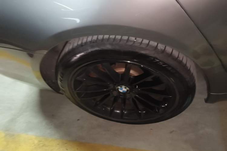 Used BMW 7 Series 2014 730Li Premium Edition Right Rear Wheel Hub