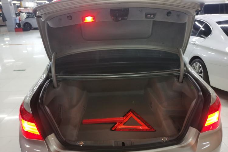 Used BMW 7 Series 2014 730Li Premium Edition Trunk