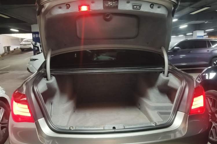 Used BMW 7 Series 2014 730Li Premium Edition Trunk