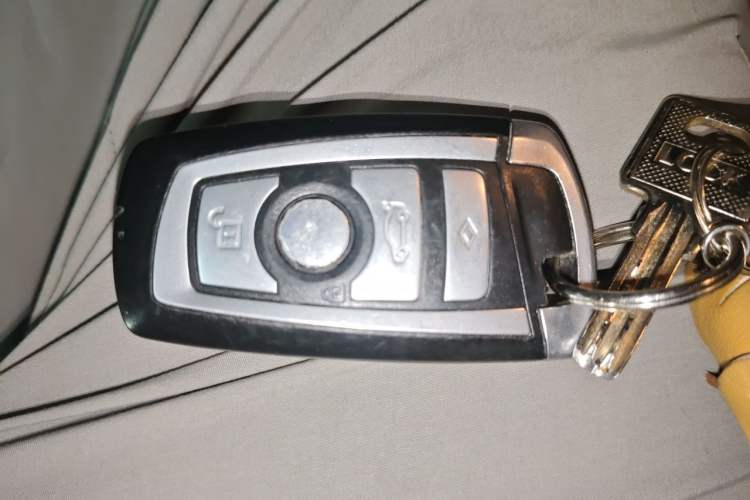 Used BMW 7 Series 2014 730Li Premium Edition Vehicle Key