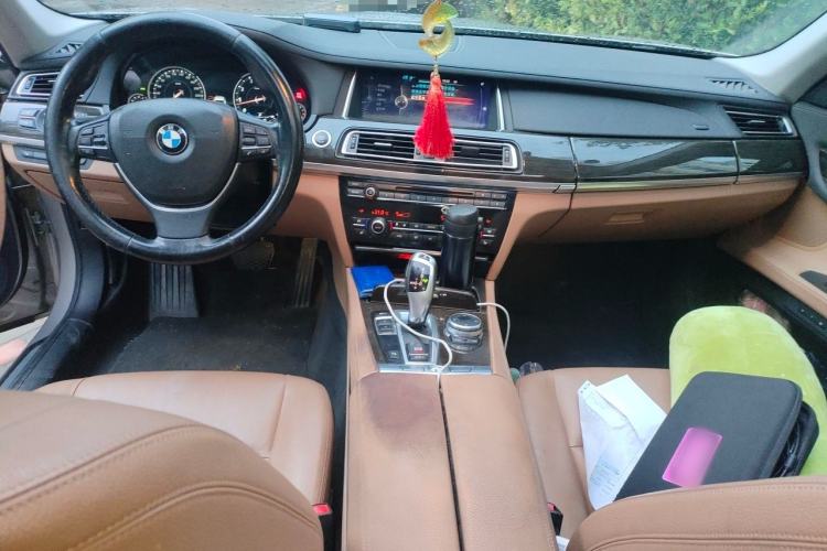 Used BMW 7 Series 2014 730Li Premium Edition Center Console