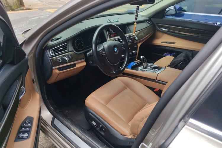 Used BMW 7 Series 2014 730Li Premium Edition Driver Seat