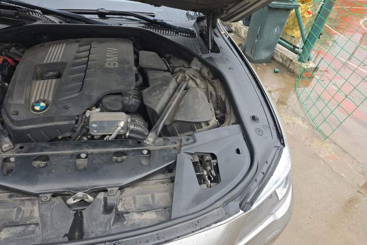 Used BMW 7 Series 2014 730Li Premium Edition Engine Bay Left