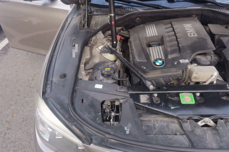 Used BMW 7 Series 2014 730Li Premium Edition Engine Bay Right
