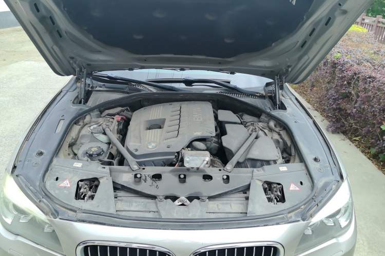 Used BMW 7 Series 2014 730Li Premium Edition Engine Bay