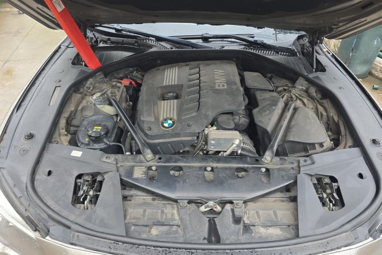 Used BMW 7 Series 2014 730Li Premium Edition Engine Bay
