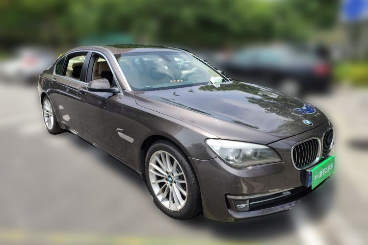 Used BMW 7 Series 2014 730Li Premium Edition Front Right 45 Deg