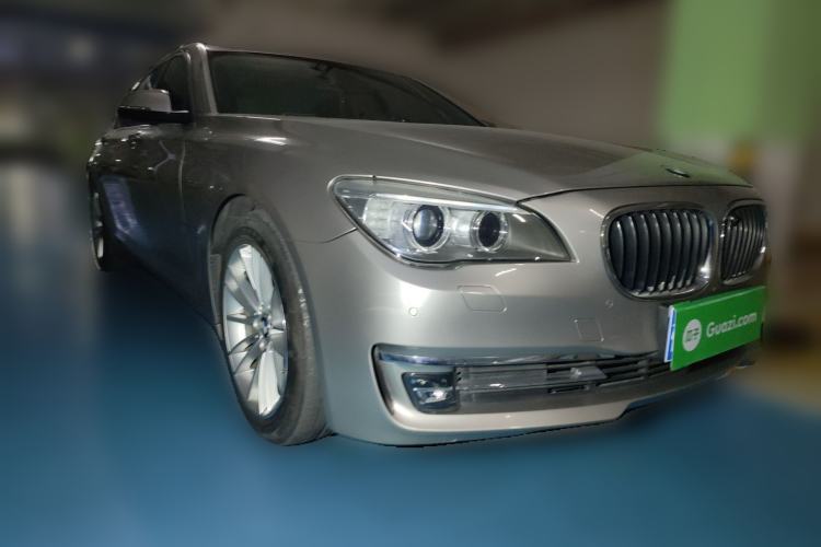 Used BMW 7 Series 2014 730Li Premium Edition Front Right 45 Deg