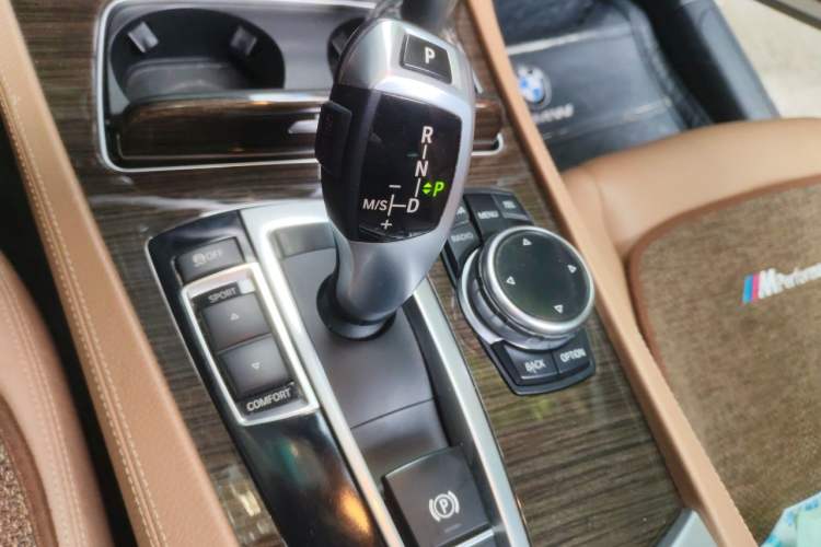 Used BMW 7 Series 2014 730Li Premium Edition Gear Lever