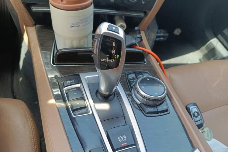 Used BMW 7 Series 2014 730Li Premium Edition Gear Lever