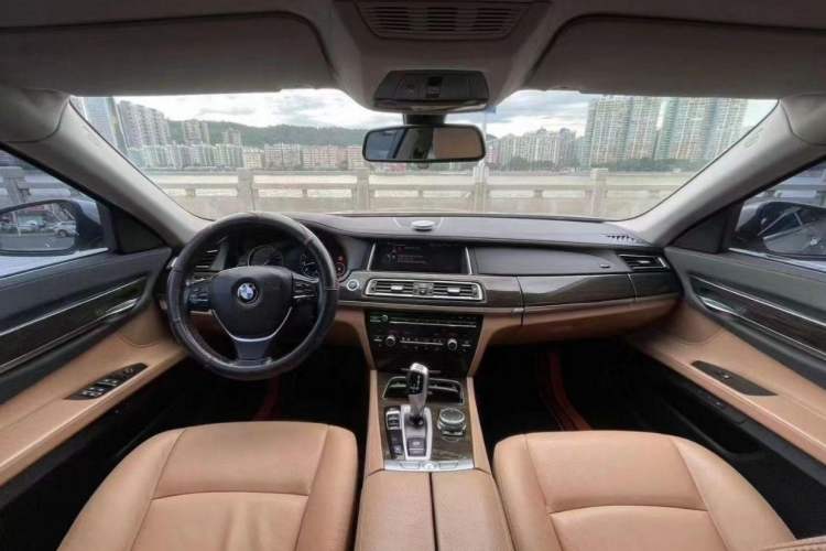 Used BMW 7 Series 2014 730Li Premium Edition Interior 1