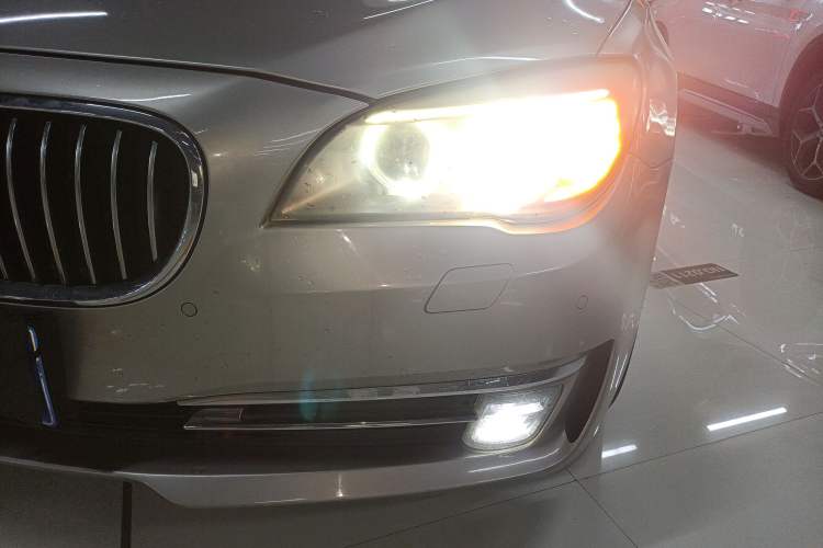 Used BMW 7 Series 2014 730Li Premium Edition Left Front Headlight