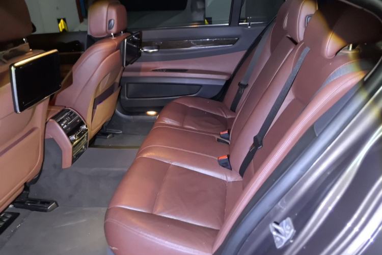 Used BMW 7 Series 2014 730Li Premium Edition Left Rear Seat