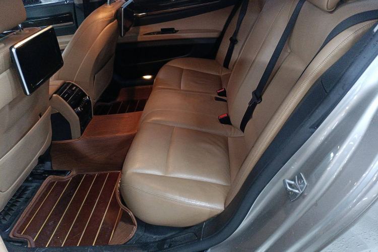 Used BMW 7 Series 2014 730Li Premium Edition Left Rear Seat
