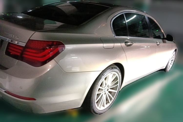 Used BMW 7 Series 2014 730Li Premium Edition Rear Right 45 Deg