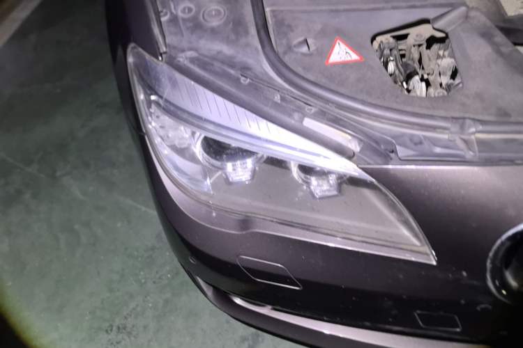 Used BMW 7 Series 2014 730Li Premium Edition Right Front Headlight