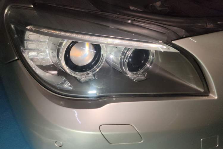 Used BMW 7 Series 2014 730Li Premium Edition Right Front Headlight
