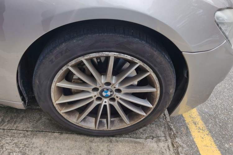 Used BMW 7 Series 2014 730Li Premium Edition Right Front Wheel Hub