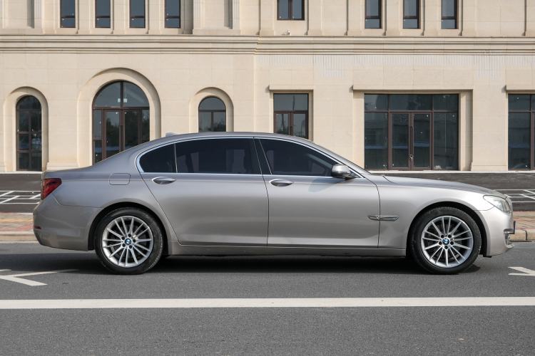 Used BMW 7 Series 2014 730Li Premium Edition Right Side