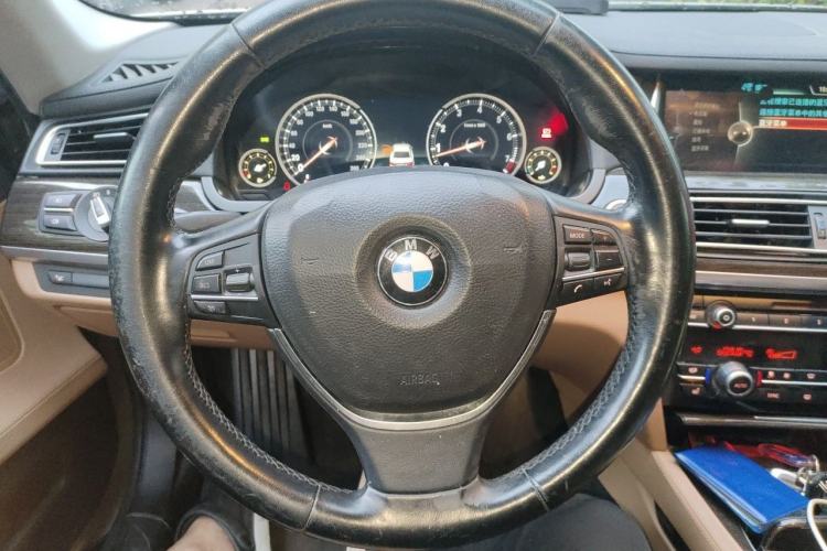 Used BMW 7 Series 2014 730Li Premium Edition Steering Wheel