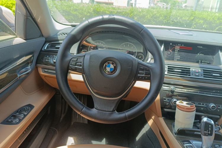 Used BMW 7 Series 2014 730Li Premium Edition Steering Wheel