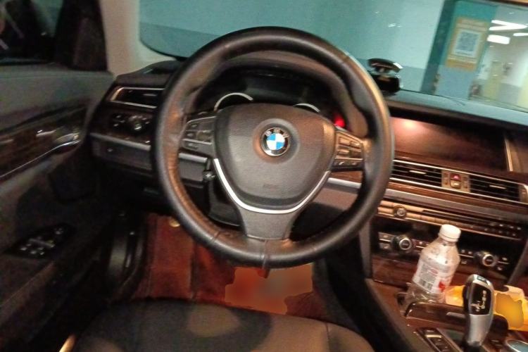 Used BMW 7 Series 2014 730Li Premium Edition Steering Wheel