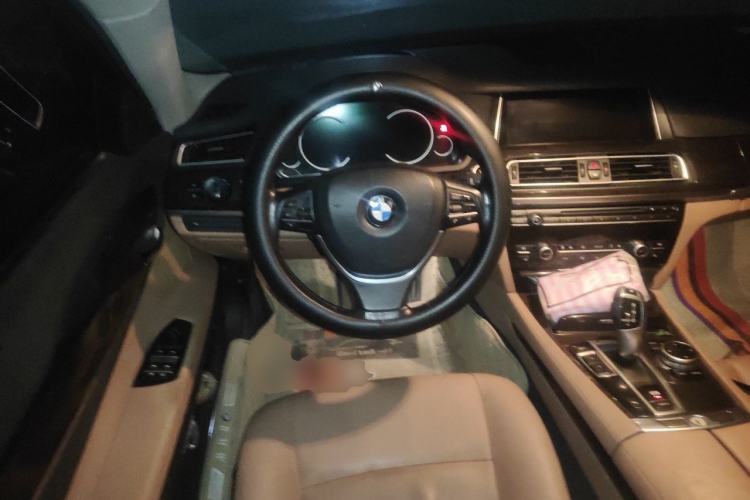 Used BMW 7 Series 2014 730Li Premium Edition Steering Wheel