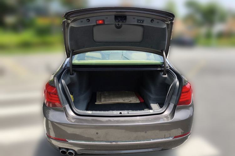 Used BMW 7 Series 2014 730Li Premium Edition Trunk