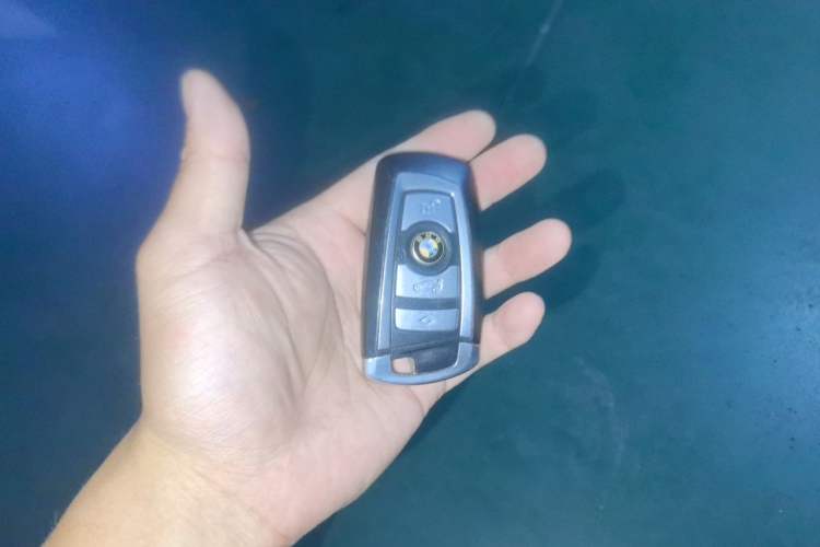Used BMW 7 Series 2014 730Li Premium Edition Vehicle Key
