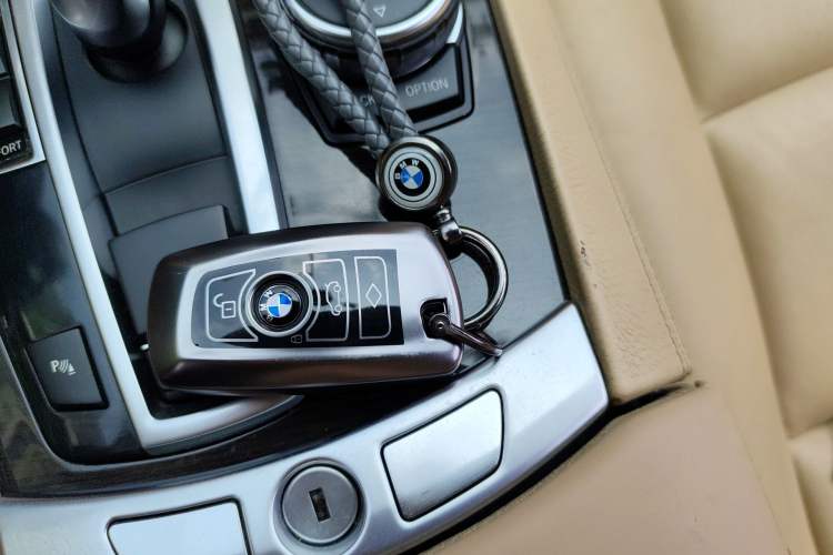 Used BMW 7 Series 2014 730Li Premium Edition Vehicle Key