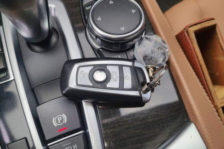 Used BMW 7 Series 2014 730Li Premium Edition Vehicle Key