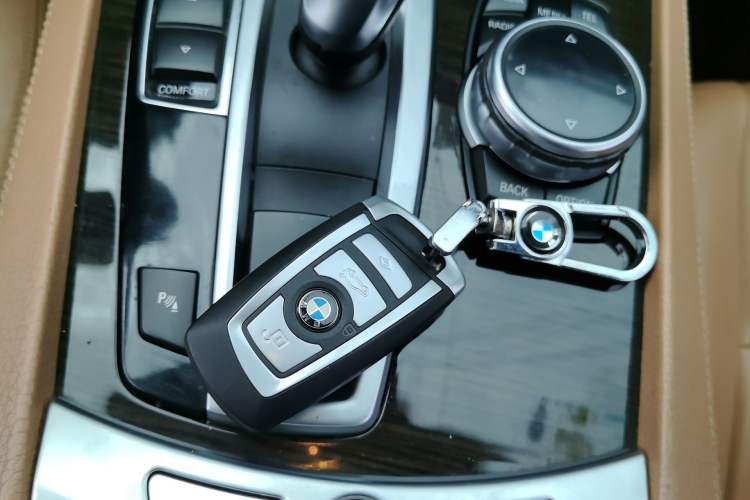 Used BMW 7 Series 2014 730Li Premium Edition Vehicle Key