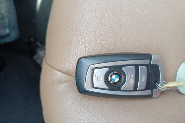Used BMW 7 Series 2014 730Li Premium Edition Vehicle Key