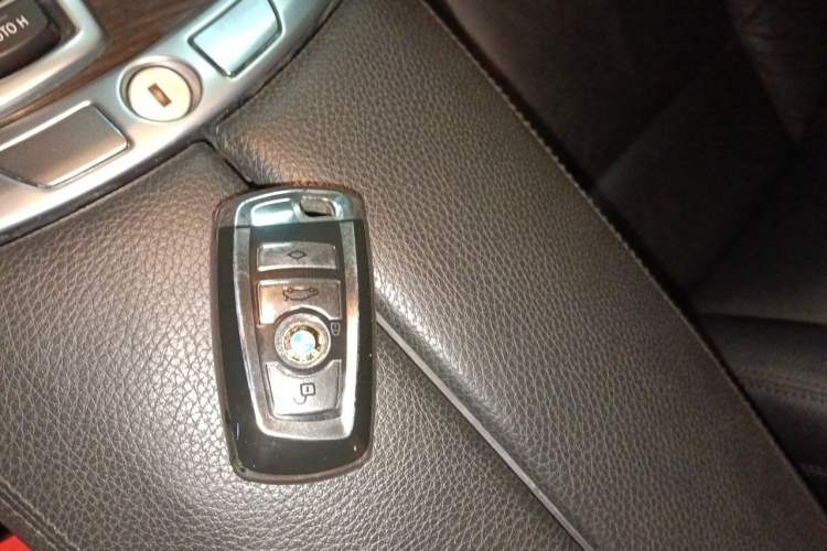 Used BMW 7 Series 2014 730Li Premium Edition Vehicle Key