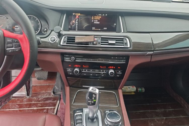 Used BMW 7 Series 2014 730Li Premium Edition Audio And AC Panel