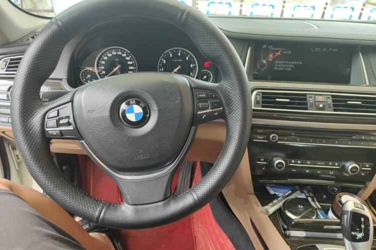 Used BMW 7 Series 2014 730Li Premium Edition Center Console