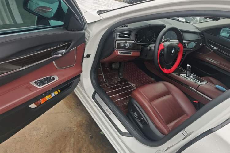 Used BMW 7 Series 2014 730Li Premium Edition Driver Seat