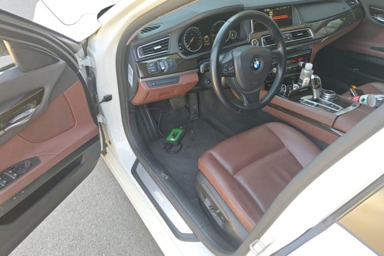 Used BMW 7 Series 2014 730Li Premium Edition Driver Seat