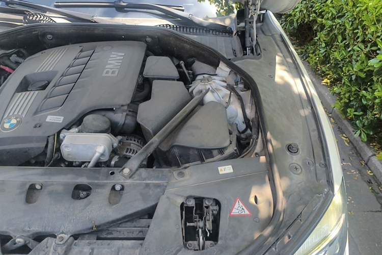 Used BMW 7 Series 2014 730Li Premium Edition Engine Bay Left