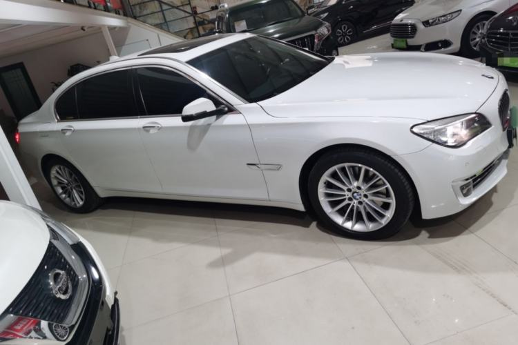 Used BMW 7 Series 2014 730Li Premium Edition Exterior 2