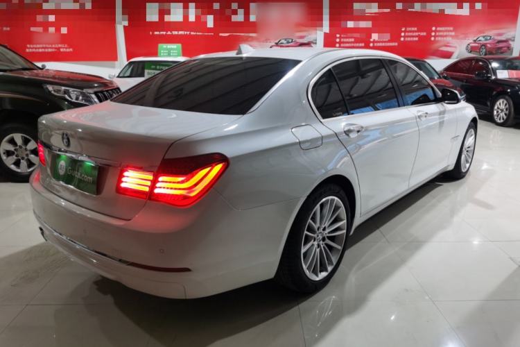Used BMW 7 Series 2014 730Li Premium Edition Exterior 3