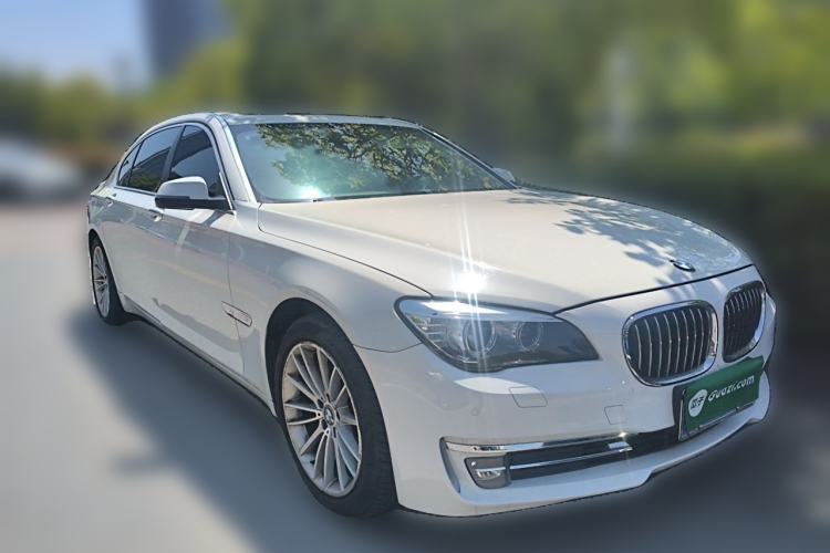 Used BMW 7 Series 2014 730Li Premium Edition Front Right 45 Deg